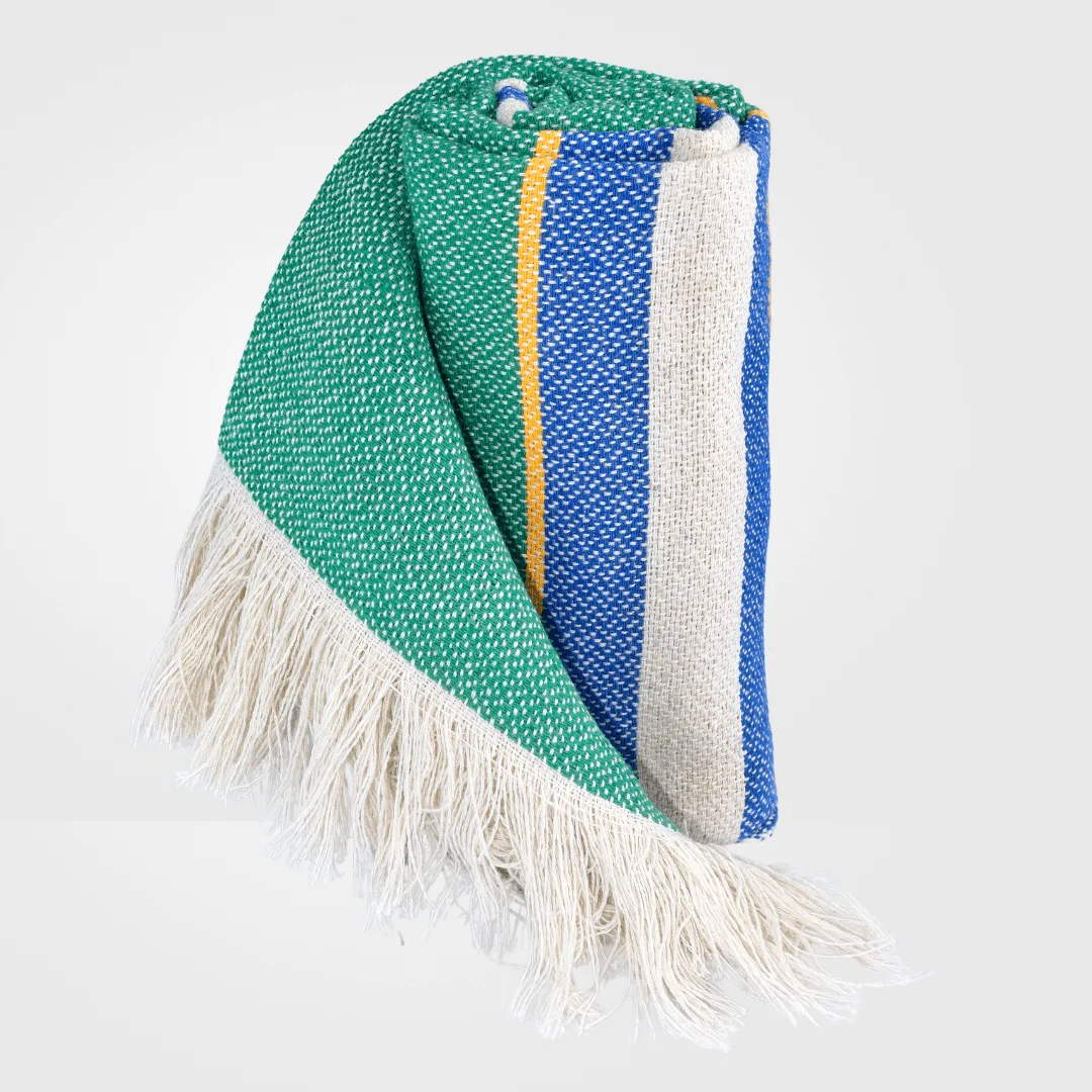 Poncho artesanal color niño personalizado Colombia