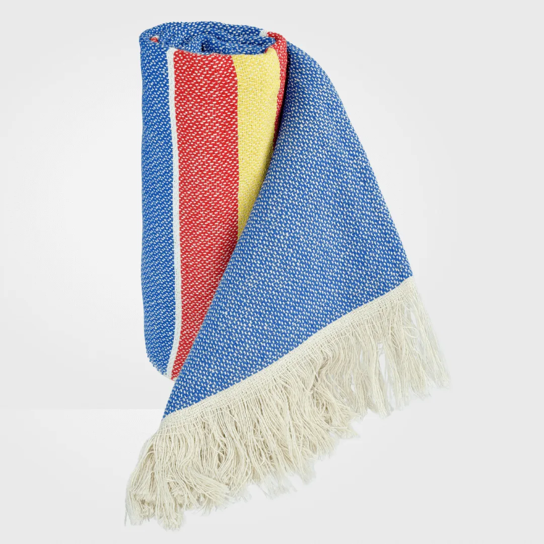 Poncho artesanal color personalizado con logo Colombia